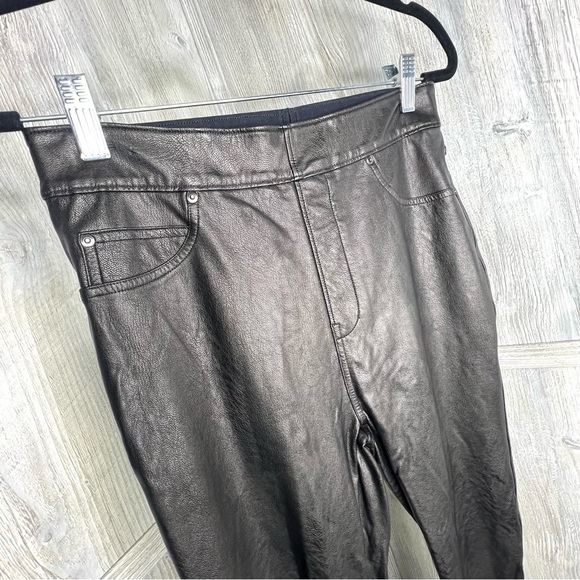 Spanx Leather Look Ankle Skinny Pants - Picture 4 of 6